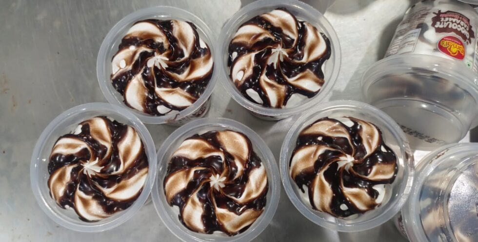 automatic ice cream manufacturing machine